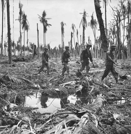 American troops, Buna, New Guinea Campaign, World War II.