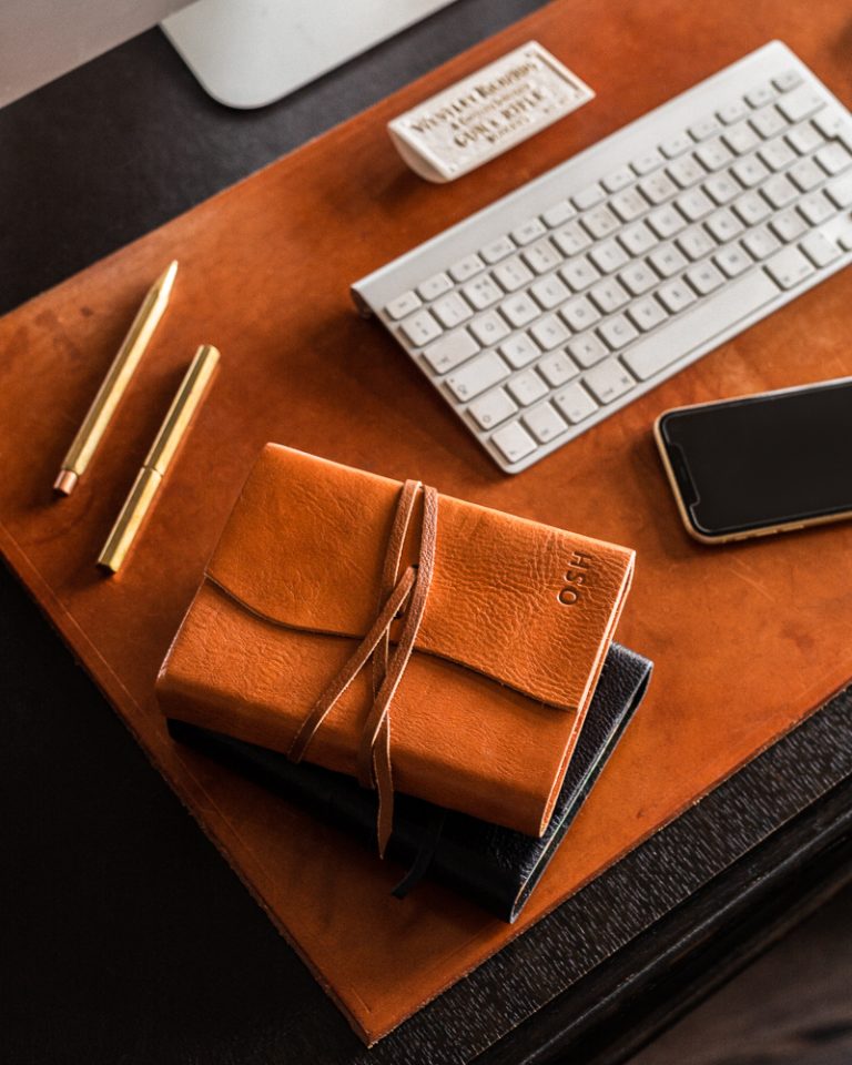 Explora Club Exclusive: Complimentary Leather Notebook