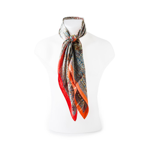 Nuria Scarf