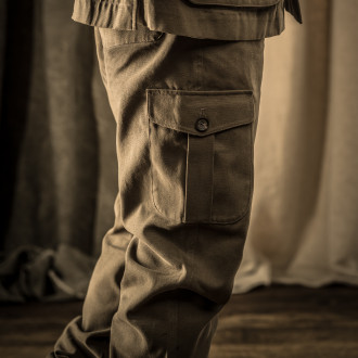 Westley Richards Bushveld Cargo Trousers in Rifle Green