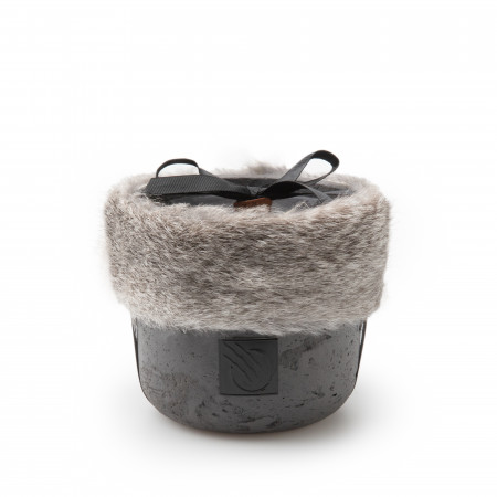 Oscar Medium Luxury Candle with Rabbit Fur